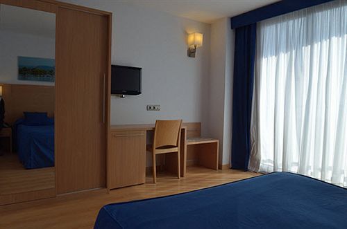 Hotel Del Port Sant Carlos de la Ràpita Екстериор снимка