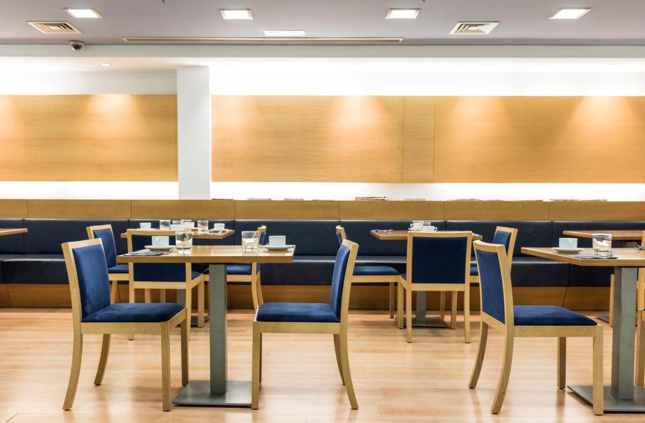 Hotel Del Port Sant Carlos de la Ràpita Екстериор снимка